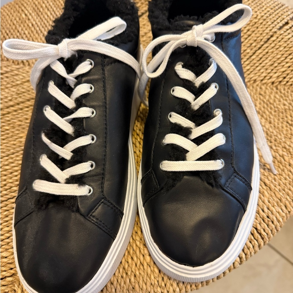 SCHUTZ Black and White Sneakers Minimalist Design
